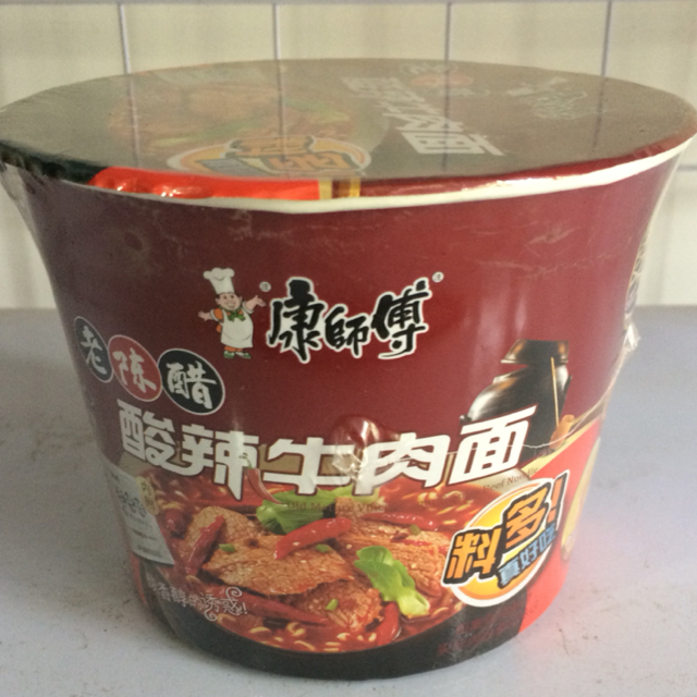 康师傅酸辣牛肉面