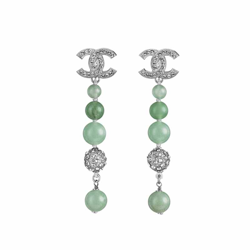 夹式耳环: 天然宝石,水钻珍珠及香奈儿标志耳环 游走在巴黎-奢侈品