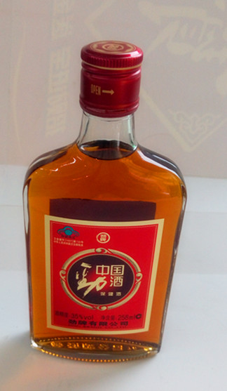 商品详情 品名:劲酒 酒精度:35%vol 净含量:258ml 产地:湖北黄石市