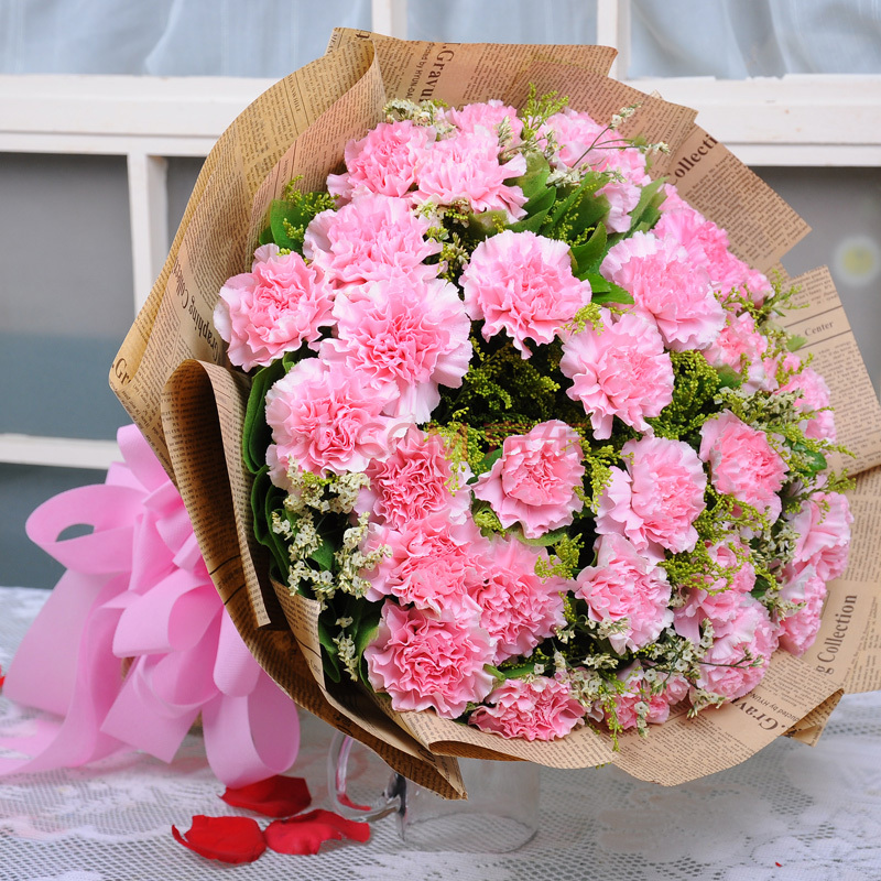 33朵粉色康乃馨花束