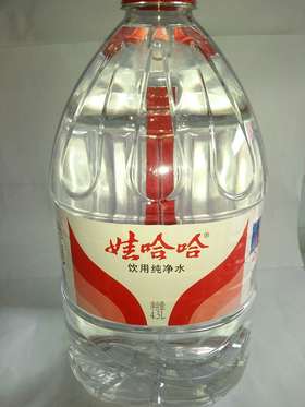 娃哈哈纯净水4.5l大瓶