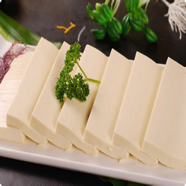 它采用台湾的最新豆腐制作工艺,以大豆粉及淀粉为主要材料精制而成,是