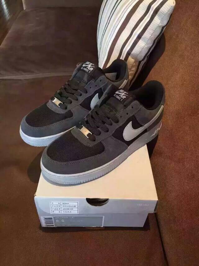 nike 空军一号 经典的复刻 史上最耐穿的一个款式 男女款 越旧越好看!