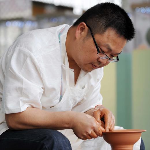 龙泉青瓷张晞大师作品 “三阳开泰” 一遇难求 限量珍藏终又出品 商品图1