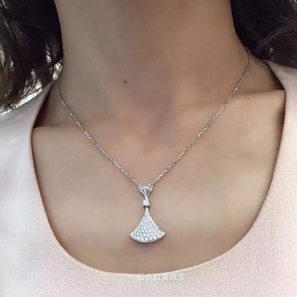 ͬ  