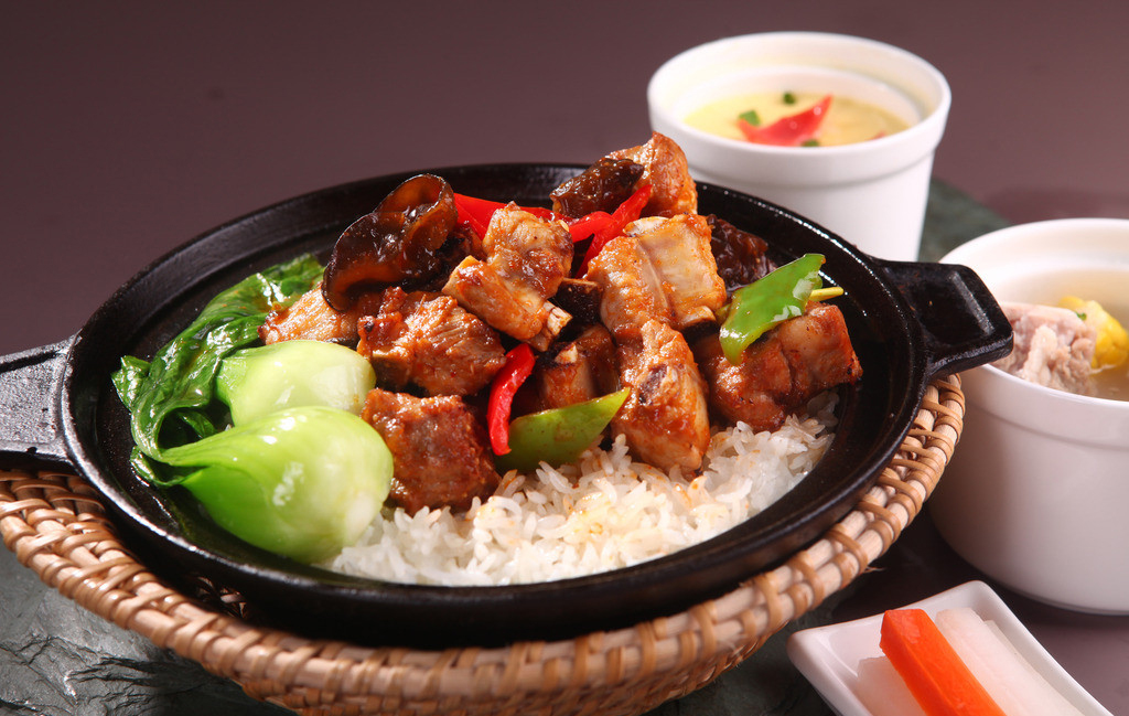 排骨煲仔饭