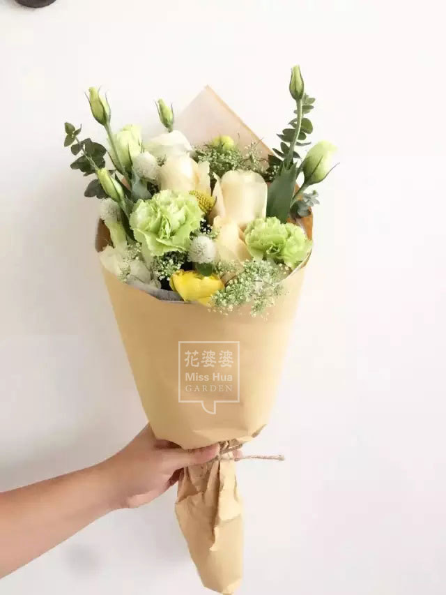 预售中~5月8号统一送货【迷你花束】花材不挑 情人节桌花生日鲜花
