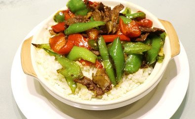 【渝都饭店】农家小炒肉盖浇饭