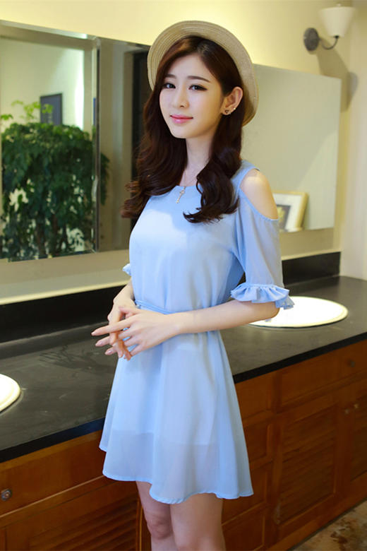 【服饰鞋包】夏季新款韩版荷叶边露肩女雪纺连衣裙纯色大码显瘦A字裙 商品图2