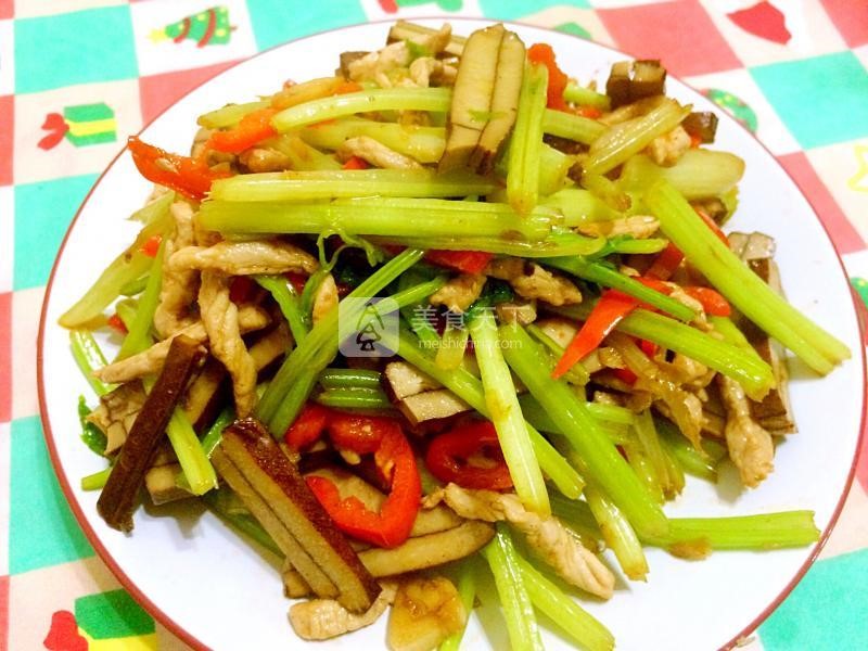 芹菜豆干炒肉丝