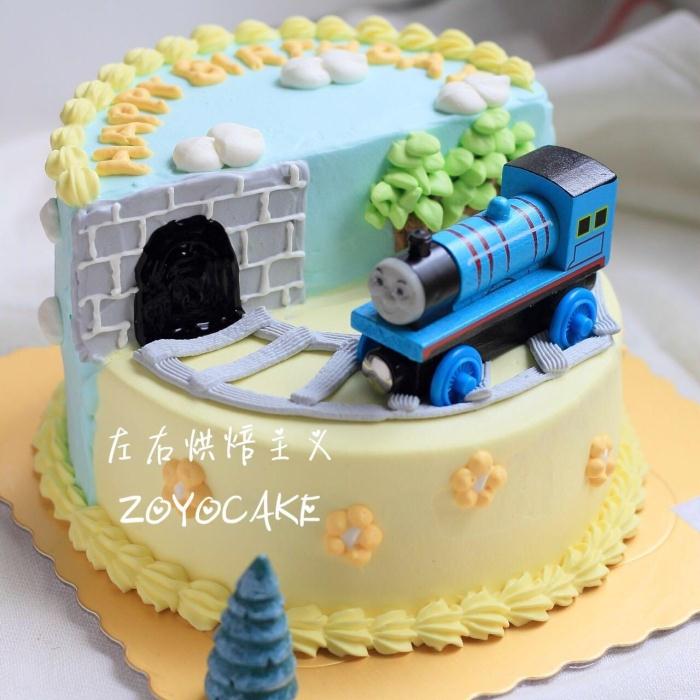 zoyocake 托马斯火车蛋糕 郑州甜品定制婚礼宝宝宴聚会甜品台