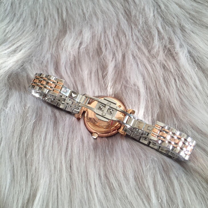 阿玛尼女士瑞士石英机芯手表 进口奥地利水钻