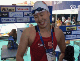 一个行走的表情包, 外表貌似面瘫高冷,内心则蕴含着要成为段子手的