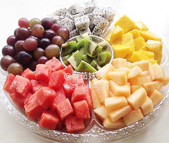 商务六拼1500g,直径33厘米,6-8人份,4-6种水果