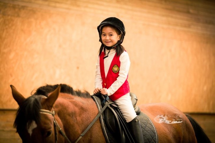 长春驭浪马术俱乐部儿童3次体验