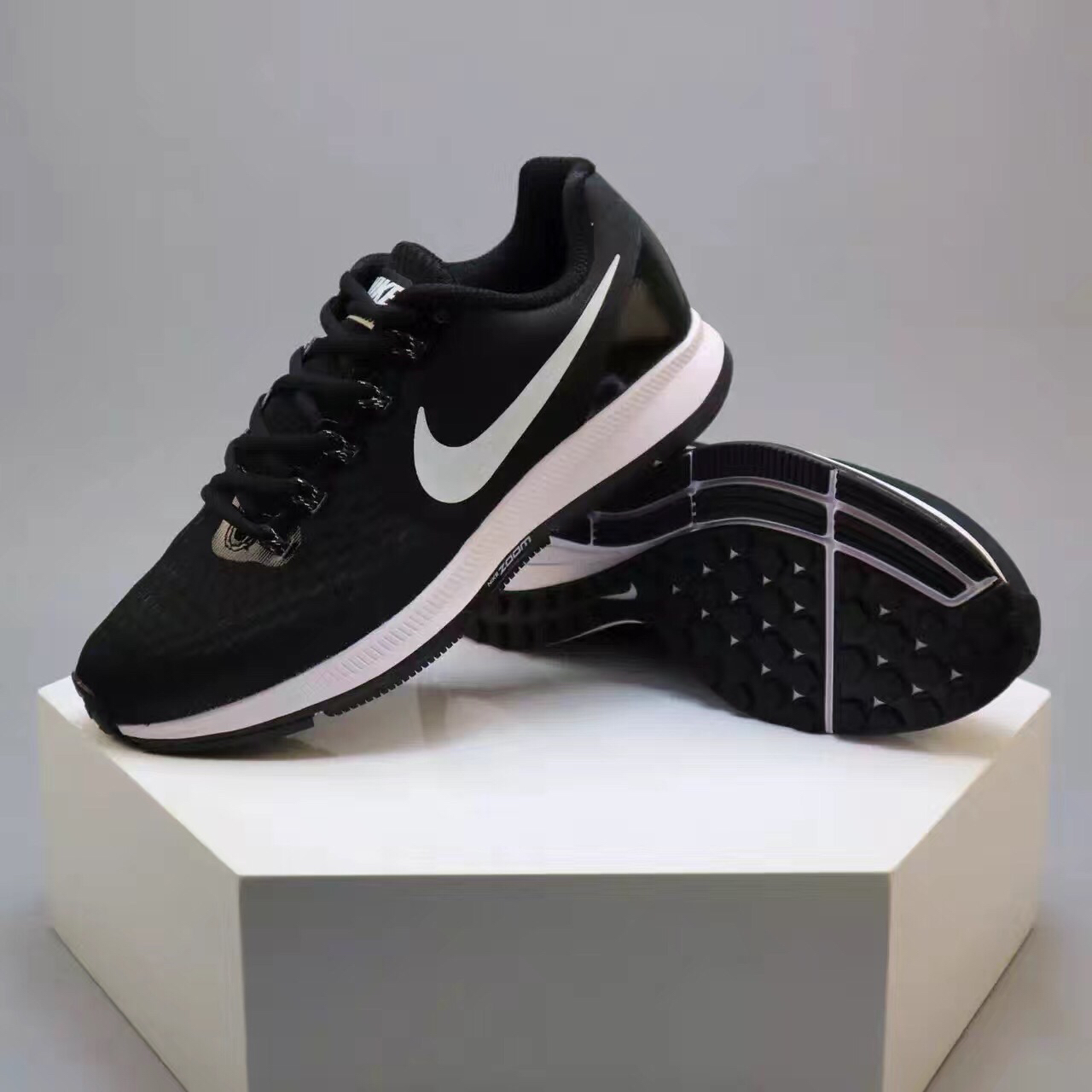 nike登月34代zoom