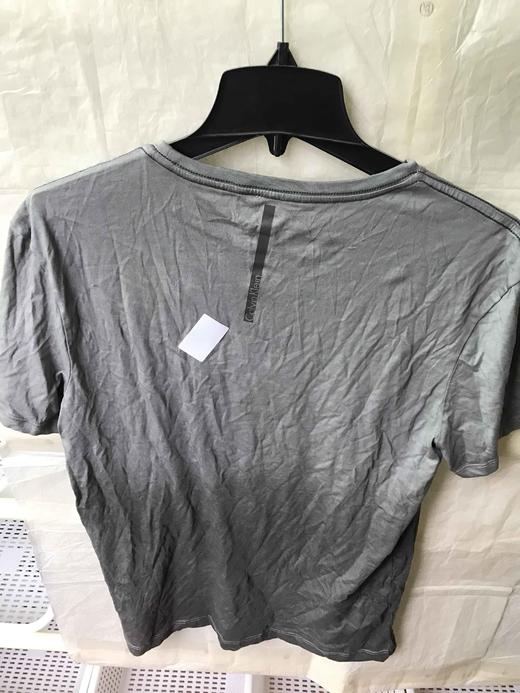 瑕疵 渐变色字母款Calvin Klein CK 男款夏季休闲短T恤 商品图1