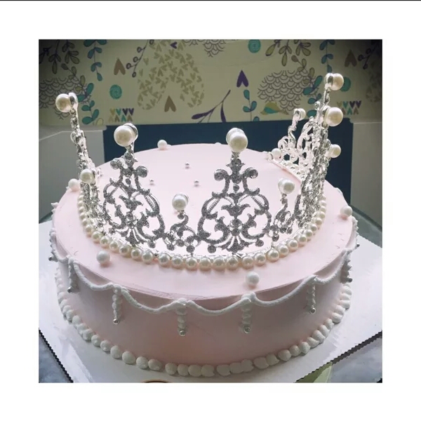 baby同款 生日蛋糕皇冠装饰 生日皇冠 白亮珍珠王冠配饰 蛋糕装饰