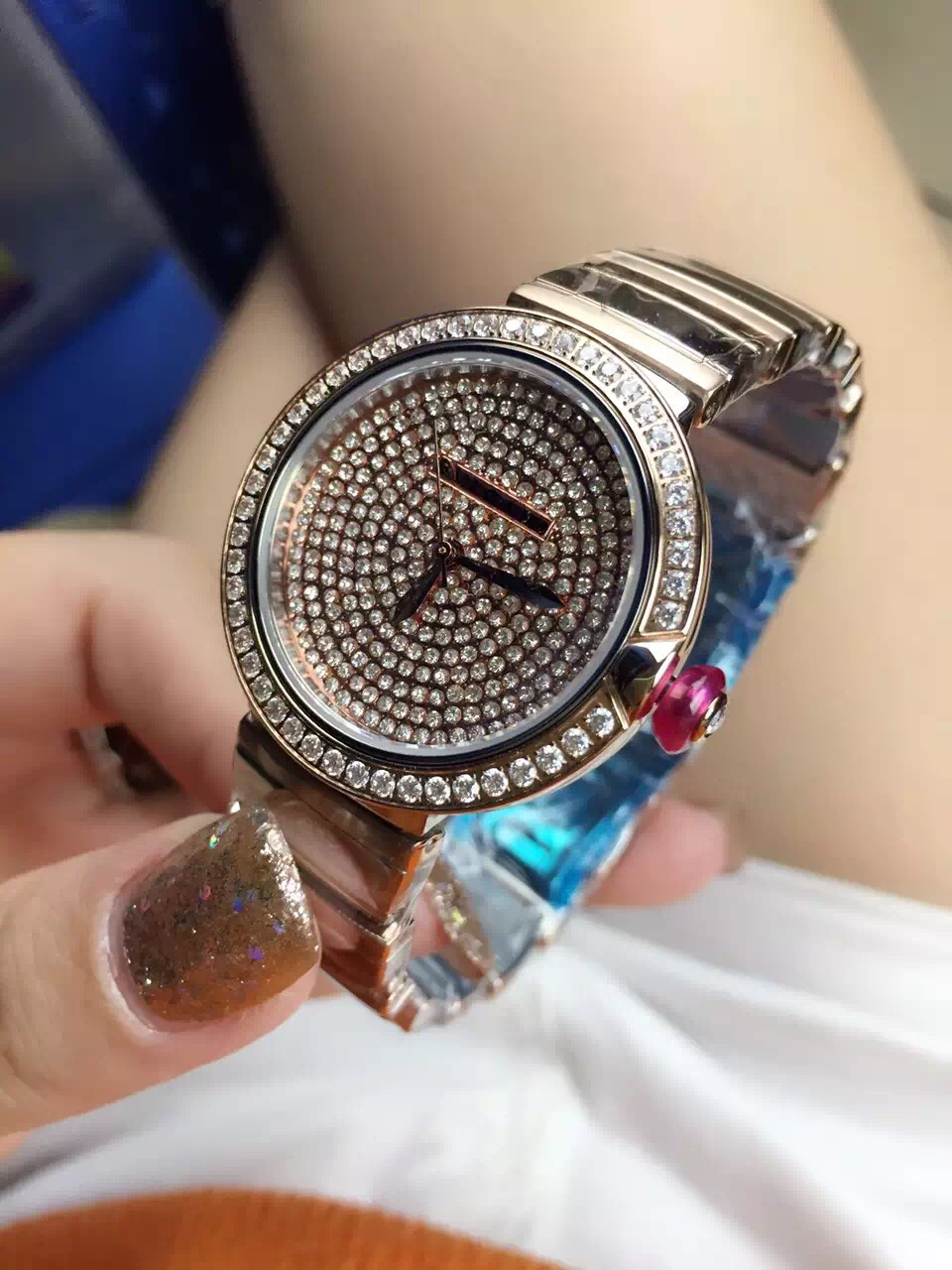 发货实拍 宝格丽新款手表,满天星表盘.蓝宝石玻璃
