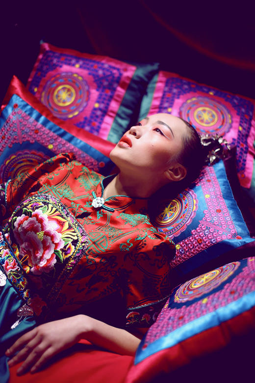 山谷居民品牌时尚苗绣服饰/女装 - 金碧芙蓉 商品图2