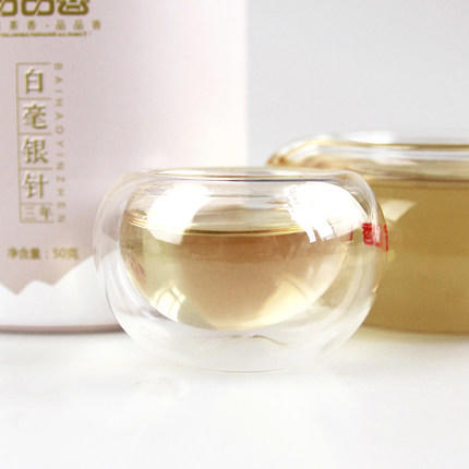 品品香老白茶 福鼎白茶三年陈韵白毫银针 简装版实惠装50克 商品图2
