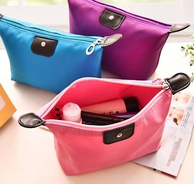 简约时尚化妆品包 超值兑换50积分+18元（统一国内邮费） 商品图1