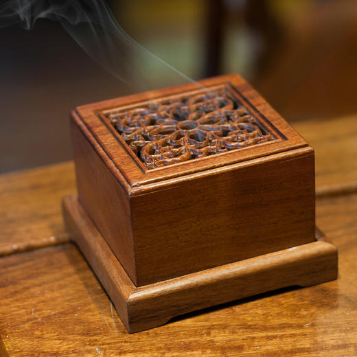 宝相花花梨盘香盒两件套 商品图1
