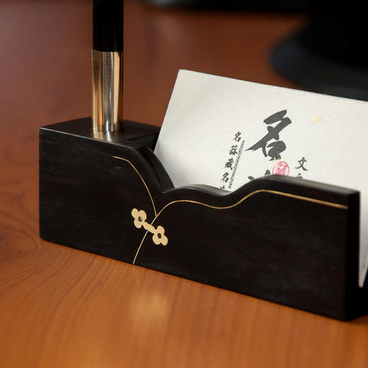 紫光檀镶铜旗袍多用笔座两件套 商品图1