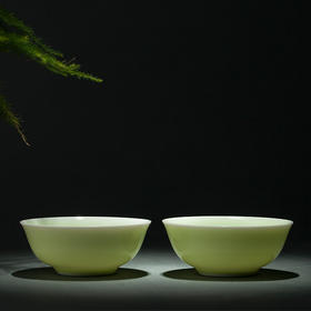 翠玉小撇口杯