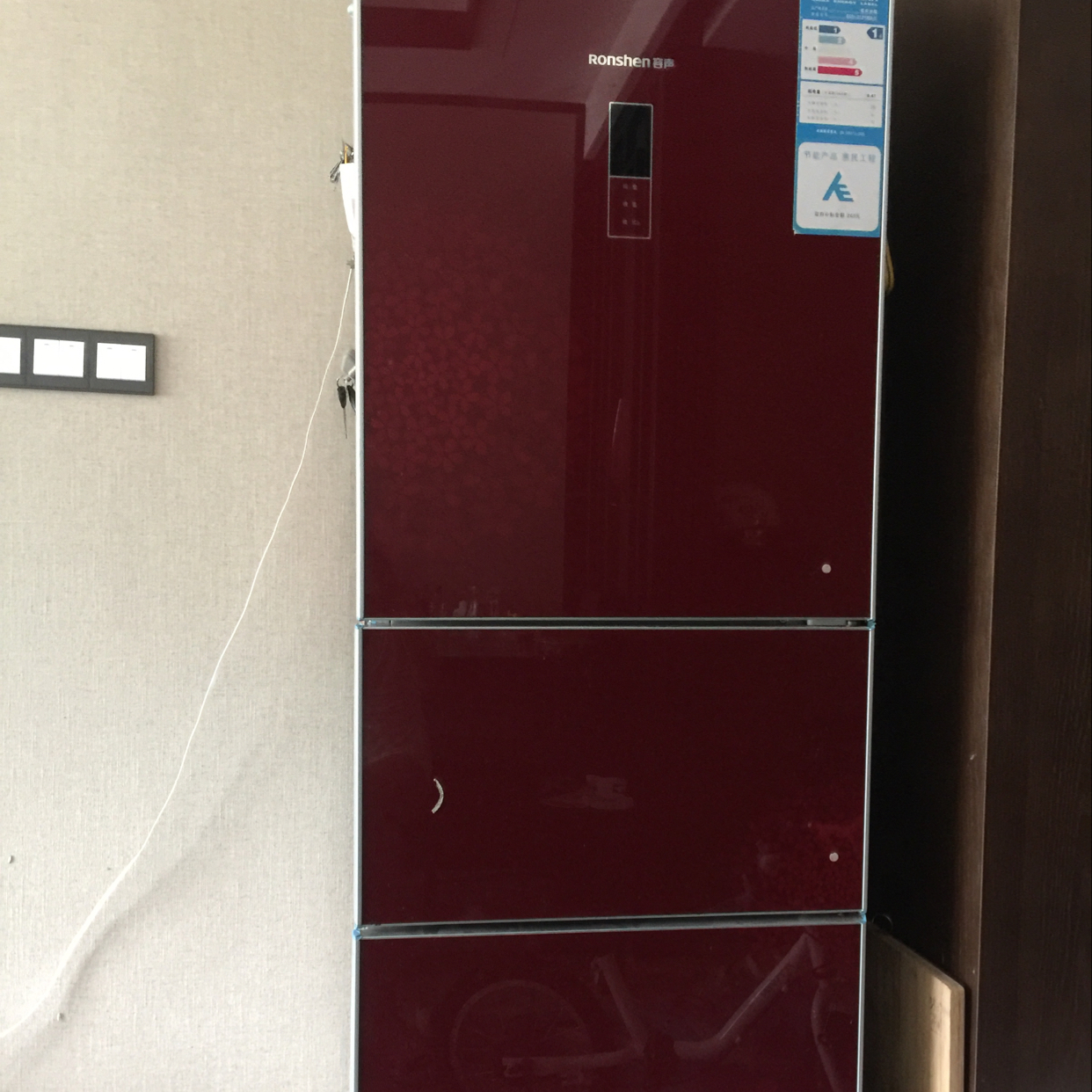 容声冰箱电子屏可设温度