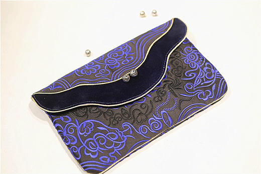 山谷居民品牌时尚苗绣手拿包——兰若 商品图3