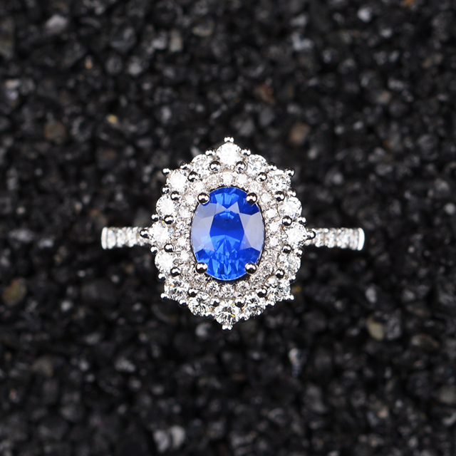 蒂芙尼系列蓝色蓝宝石18k金镶钻戒指