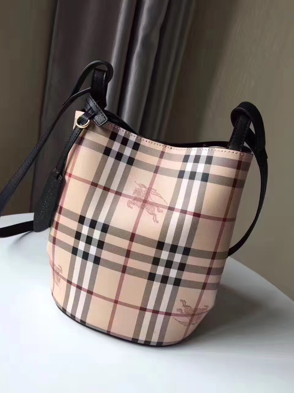 burberryͰ