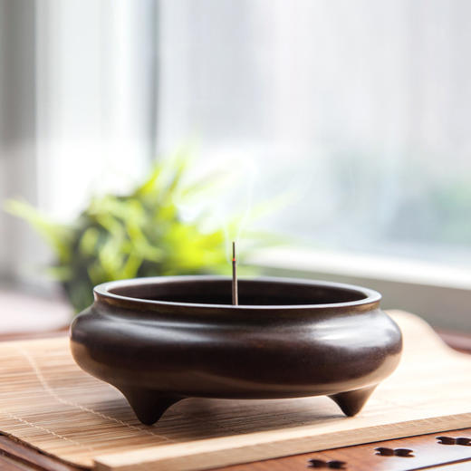 中号禅修三足铜炉（黄铜仿古） 商品图2