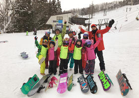 【寒假】松花湖4日滑雪之旅 2018年1月25日 2018年1月25日-1月28日机票+3晚酒店+3日雪票+专车+保险松花湖青山客栈