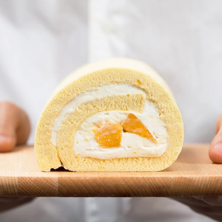 芒果蛋糕卷/ mango cake roll(满100元起送)