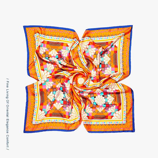 故宫X时尚芭莎 · 玉兰丝巾系列（双12御赐抵用券） 商品图3