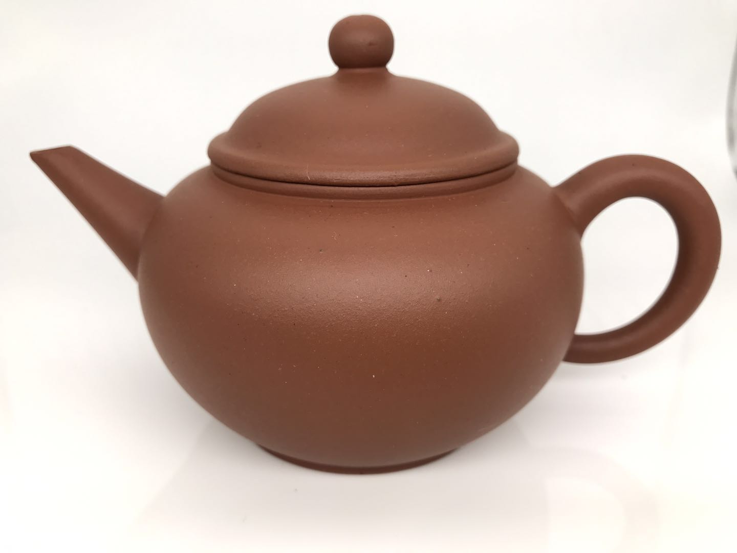 茶仓定制朱泥水平壶(200ml) 适合4～6人
