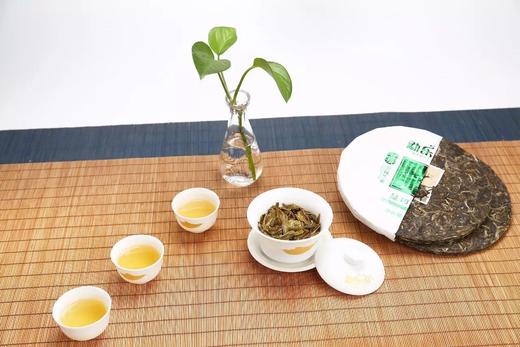 2017观复（绿印）双层铁饼生茶357g 商品图3