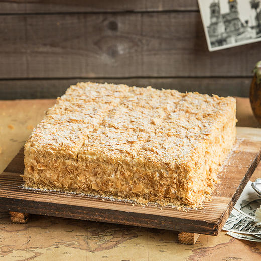 【下午茶限时半价69.9元】芒果拿破仑/红丝绒甜心/榴莲千层，三款任选一（高州） 商品图0