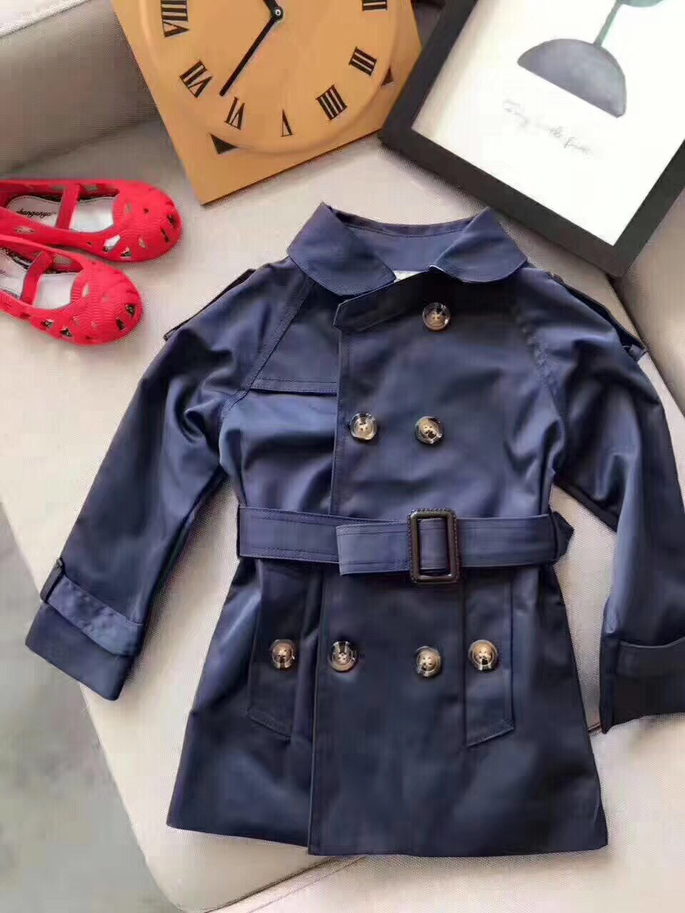 手慢无 burberry巴宝莉儿童风衣 百年经典款 男孩女孩都可以穿