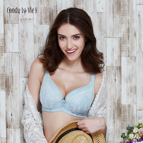 奶糖派 初遇浅蓝色 甜美可爱 少女蕾丝大罩杯文胸 大码内衣舒适