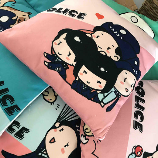 警察卡通抱枕（被子） 商品图1