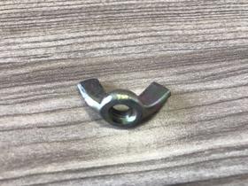 蝶形螺母