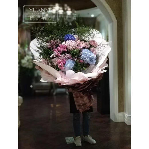玫瑰绣球满天星大花束 商品图1