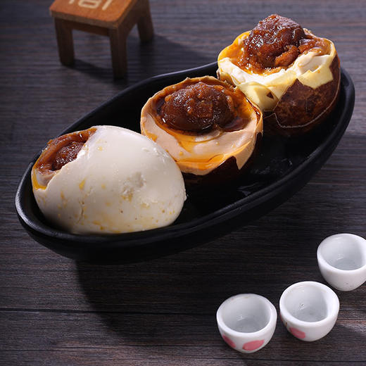 五香烤鸭蛋沙酥流油 商品图1