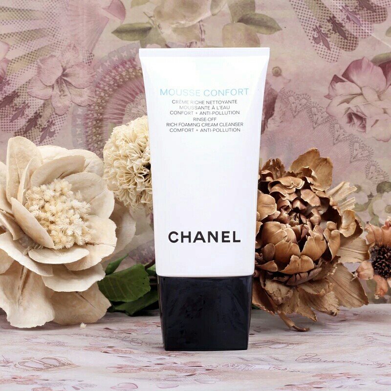 chanel香奈儿 润泽泡沫洁肤乳/山茶花洗面奶150ml 山茶花润泽泡沫