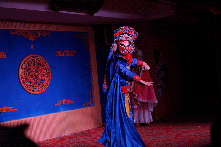 川剧绝活,奇幻魔术,小丑杂技,手影表演,川剧变脸,喷火,各种精彩演出