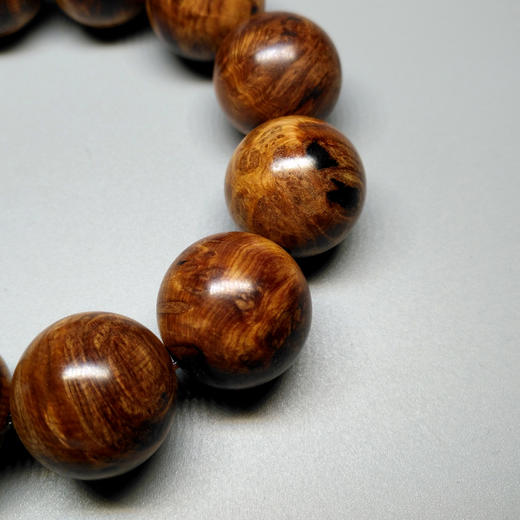 优选 l 崖柏收藏级变异瘤手串2.0 商品图3