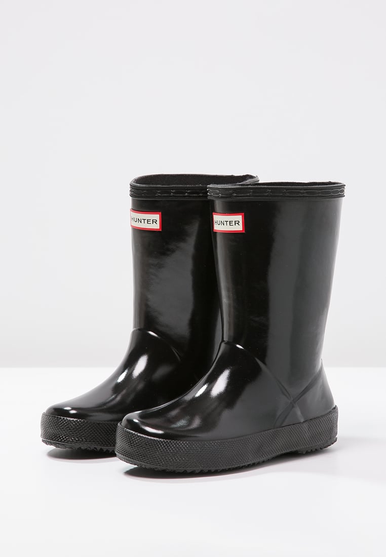 因此又称威灵顿靴(wellington boots),简称welly boots或wellies